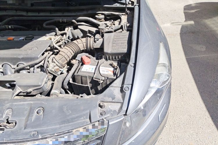 Used Honda Accord 2012 2.4L SE Engine Bay Left
