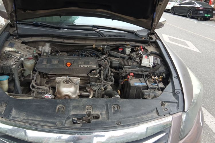 Used Honda Accord 2012 2.0L SE Engine Bay Left