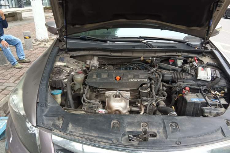 Used Honda Accord 2012 2.0L SE Engine Bay Right
