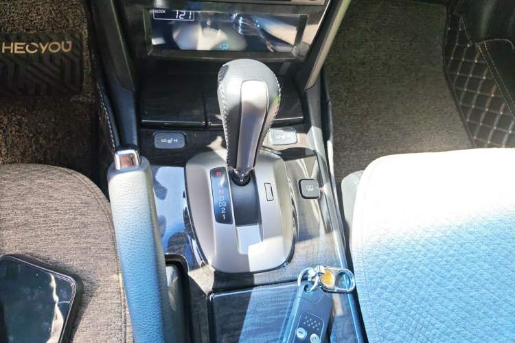 Used Honda Accord 2012 2.4L SE Gear Lever