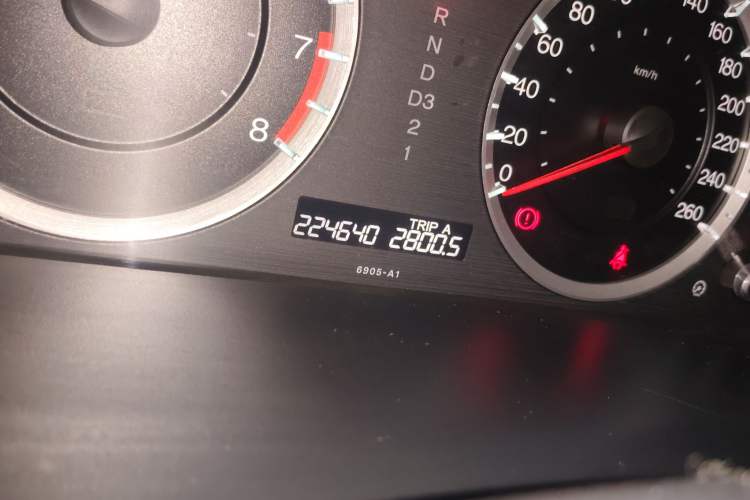 Used Honda Accord 2012 2.0L EX Navi Odometer Close Up