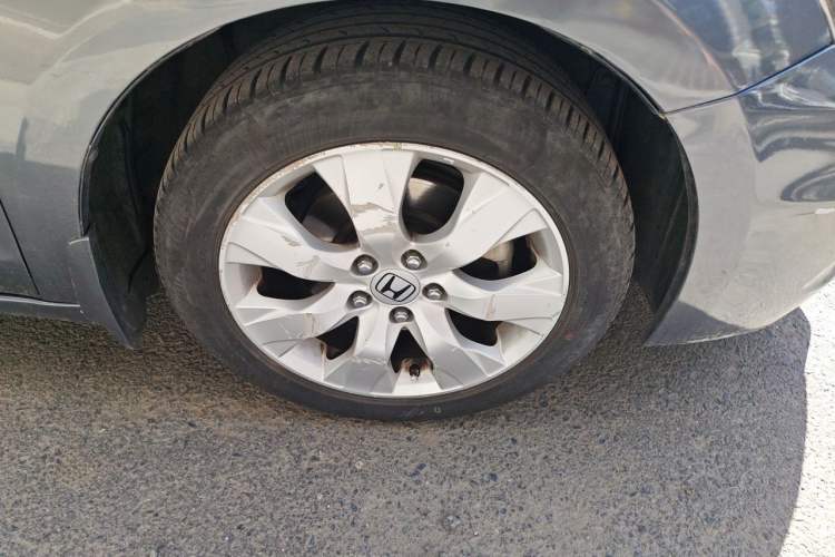 Used Honda Accord 2012 2.4L SE Right Front Wheel Hub