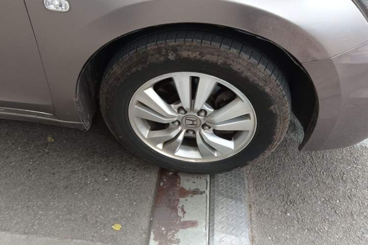 Used Honda Accord 2012 2.0L SE Right Front Wheel Hub