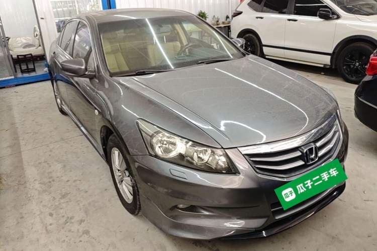 Used Honda Accord 2012 2.0L SE Front Right 45 Deg