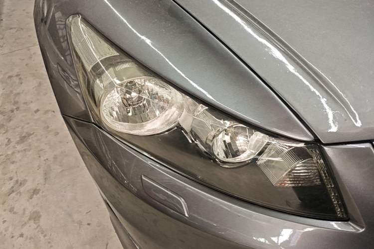 Used Honda Accord 2012 2.0L SE Right Front Headlight