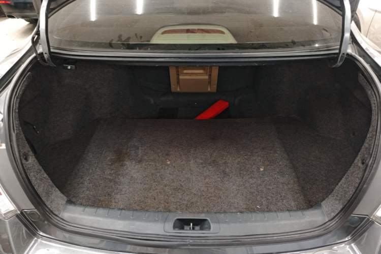 Used Honda Accord 2012 2.0L SE Trunk
