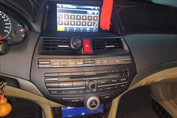 Used Honda Accord 2012 2.0L SE Audio And AC Panel