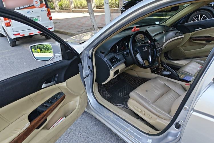 Used Honda Accord 2012 2.0L SE Driver Seat
