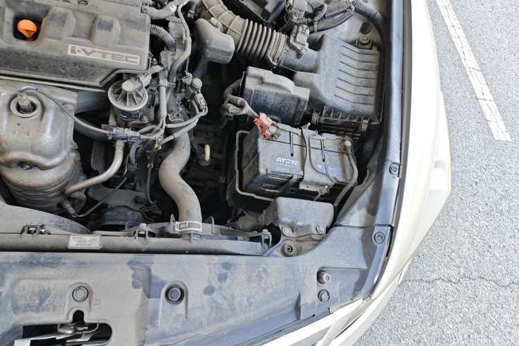 Used Honda Accord 2012 2.0L SE Engine Bay Left