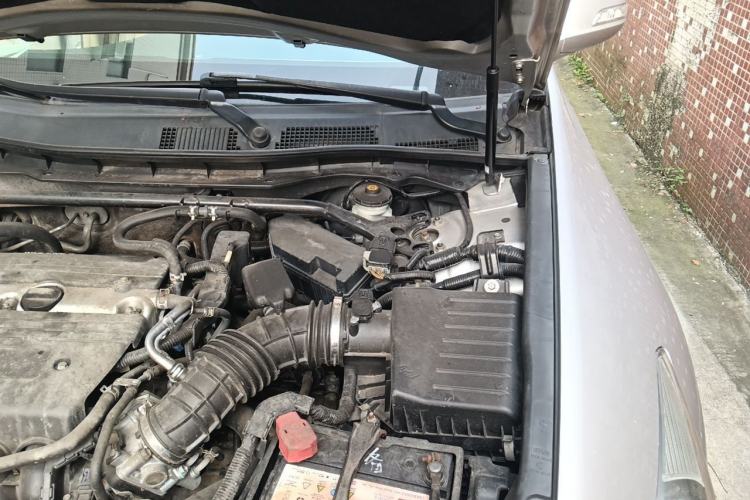 Used Honda Accord 2012 2.4L SE Engine Bay Left
