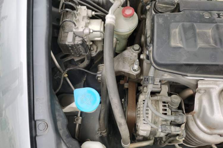 Used Honda Accord 2012 2.0L SE Engine Bay Right