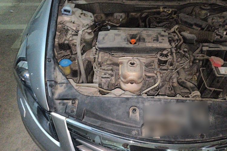 Used Honda Accord 2012 2.0L SE Engine Bay Right