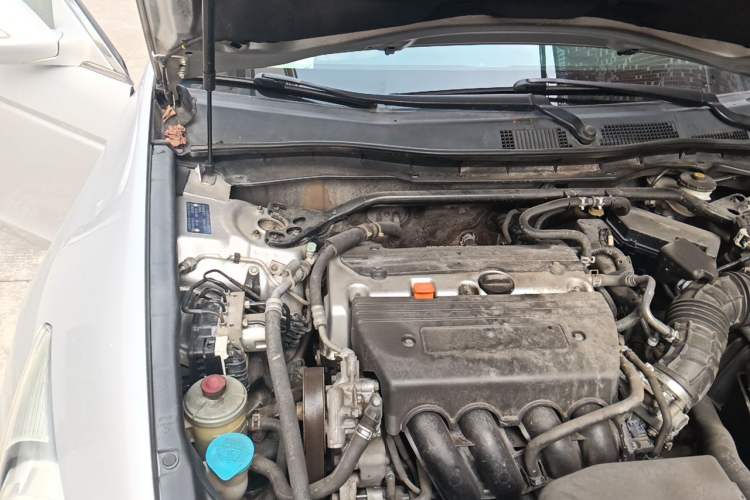 Used Honda Accord 2012 2.4L SE Engine Bay Right