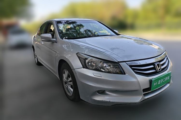 Used Honda Accord 2012 2.0L SE Front Right 45 Deg