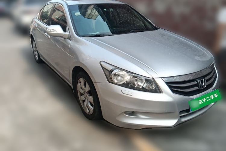 Used Honda Accord 2012 2.4L SE Front Right 45 Deg