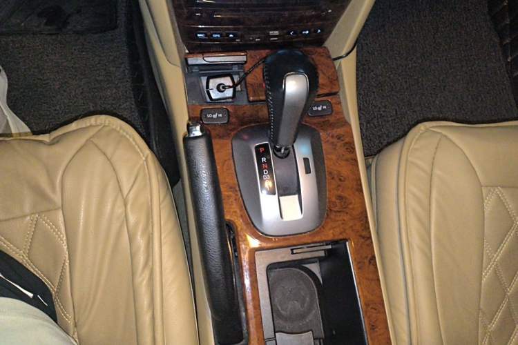 Used Honda Accord 2012 2.0L SE Gear Lever