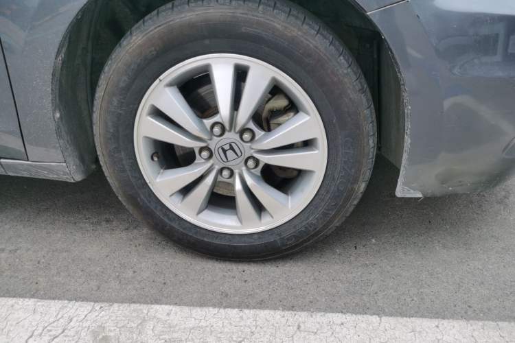Used Honda Accord 2012 2.0L SE Right Front Wheel Hub
