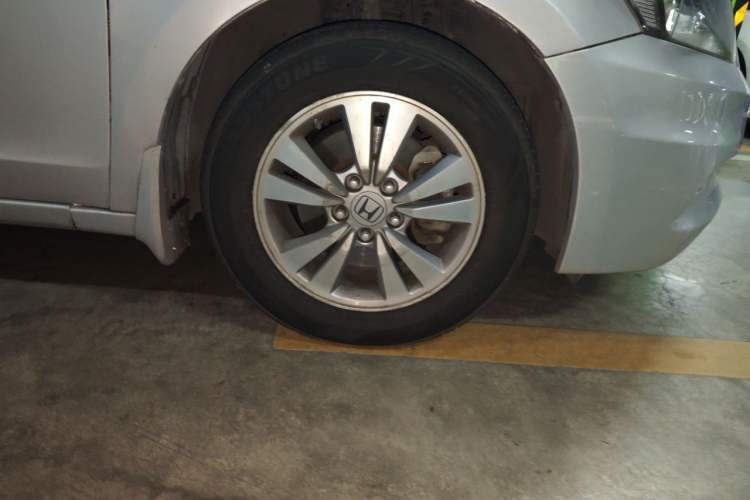 Used Honda Accord 2012 2.0L EX Navi Right Front Wheel Hub