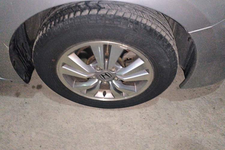 Used Honda Accord 2012 2.0L SE Right Front Wheel Hub