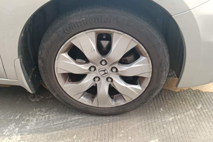 Used Honda Accord 2012 2.4L SE Right Front Wheel Hub