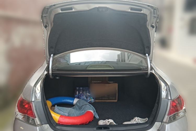 Used Honda Accord 2012 2.4L SE Trunk