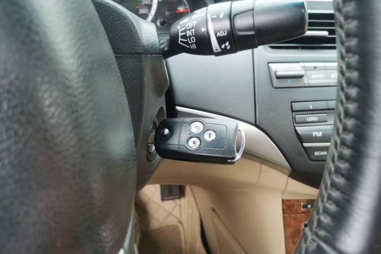 Used Honda Accord 2012 2.0L SE Vehicle Key