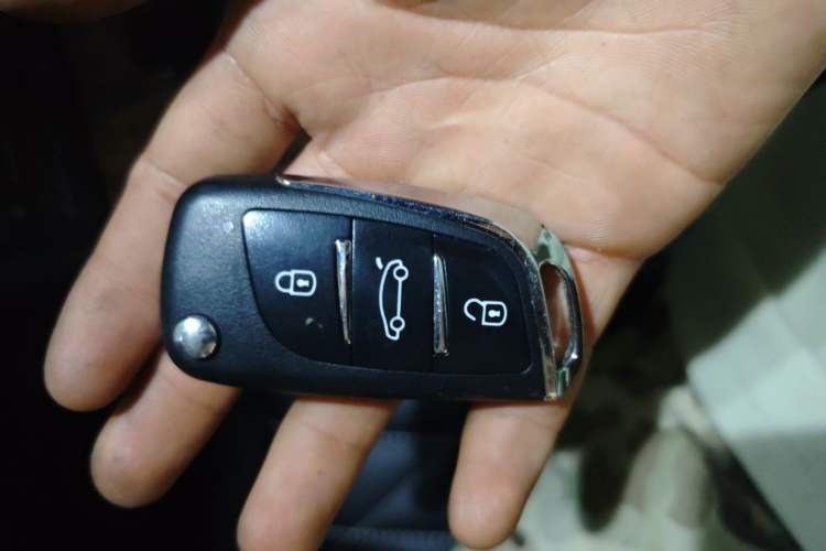 Used Honda Accord 2012 2.0L SE Vehicle Key