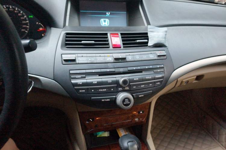 Used Honda Accord 2012 2.0L SE Audio And AC Panel
