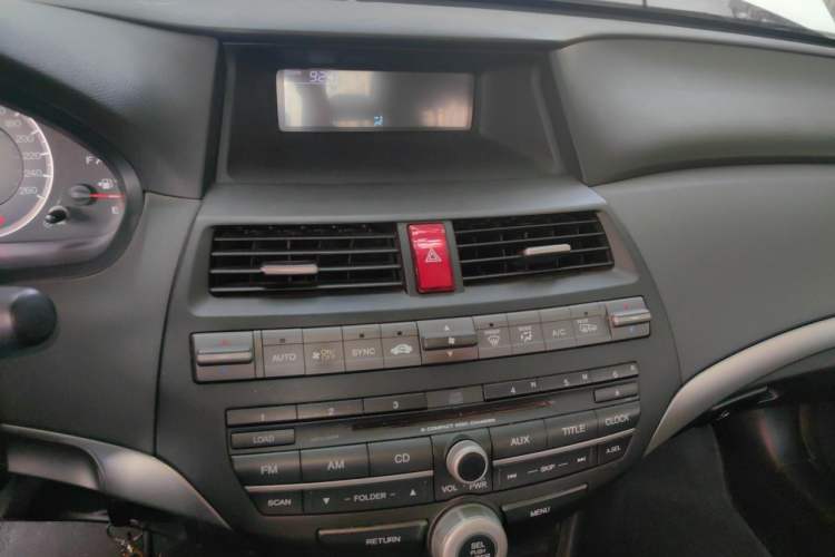 Used Honda Accord 2012 2.4L SE Audio And AC Panel