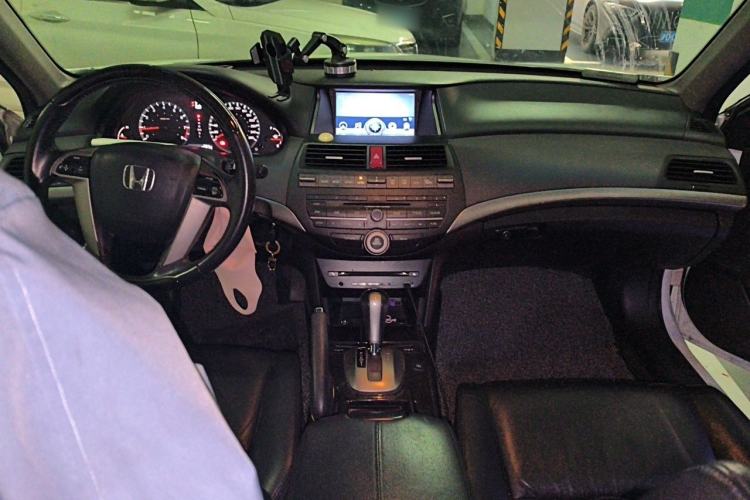 Used Honda Accord 2012 2.4L EX Navi Center Console