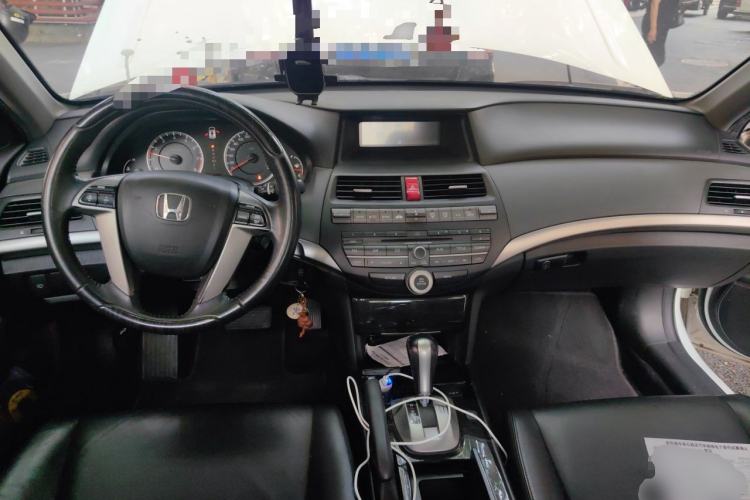 Used Honda Accord 2012 2.4L SE Center Console