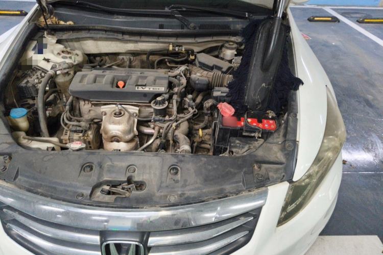 Used Honda Accord 2012 2.0L SE Engine Bay Left