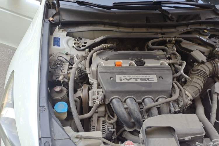 Used Honda Accord 2012 2.4L SE Engine Bay Right