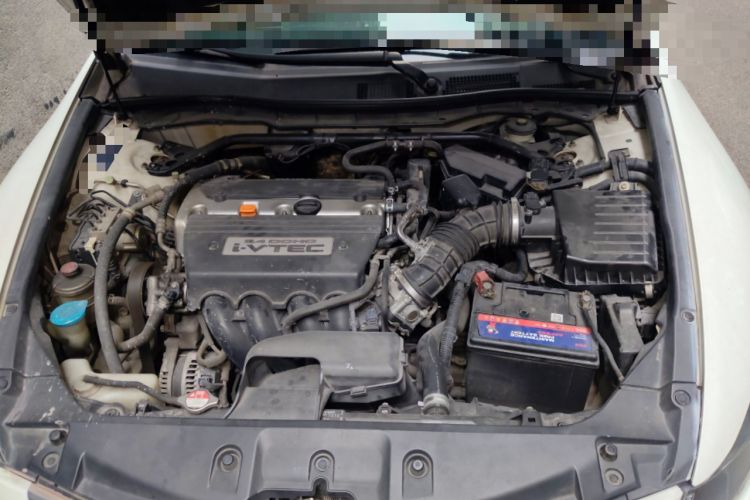 Used Honda Accord 2012 2.4L SE Engine Bay