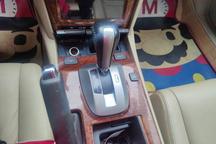 Used Honda Accord 2012 2.4L SE Gear Lever