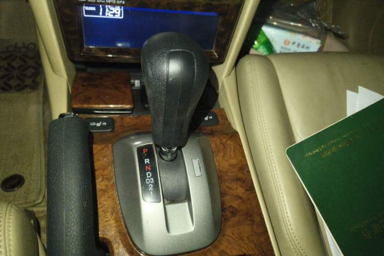 Used Honda Accord 2012 2.0L SE Gear Lever