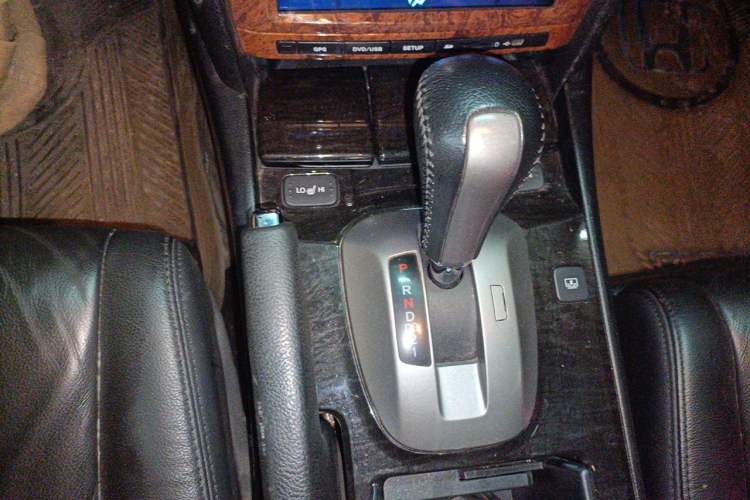 Used Honda Accord 2012 2.4L SE Gear Lever
