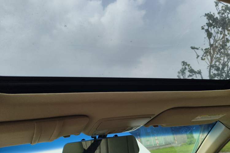 Used Honda Accord 2012 2.0L SE Headliner