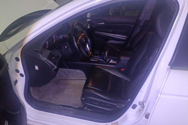 Used Honda Accord 2012 2.4L SE Left Front Seat