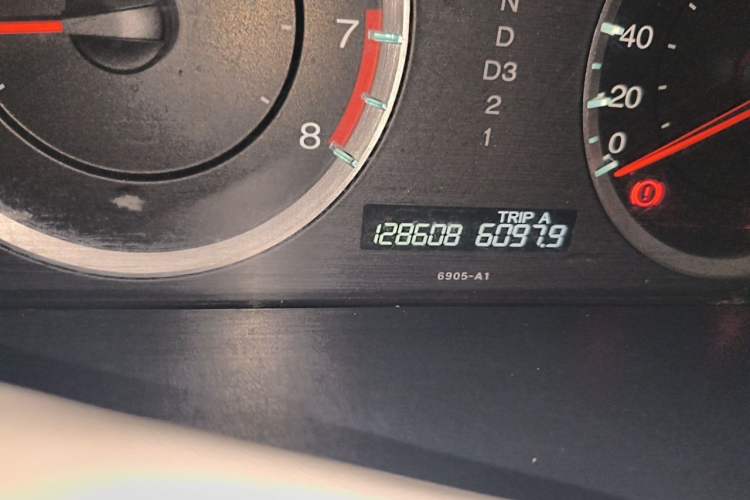 Used Honda Accord 2012 2.4L EX Navi Odometer Close Up