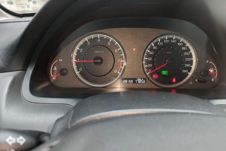 Used Honda Accord 2012 2.0L SE Odometer Close Up