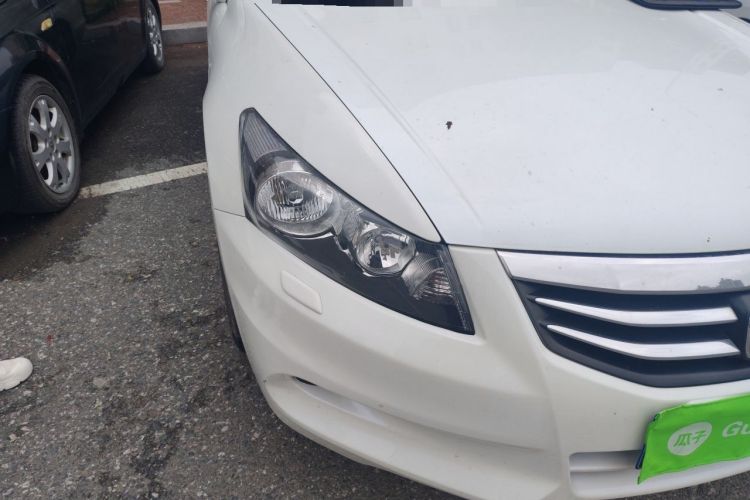 Used Honda Accord 2012 2.4L SE Right Front Headlight