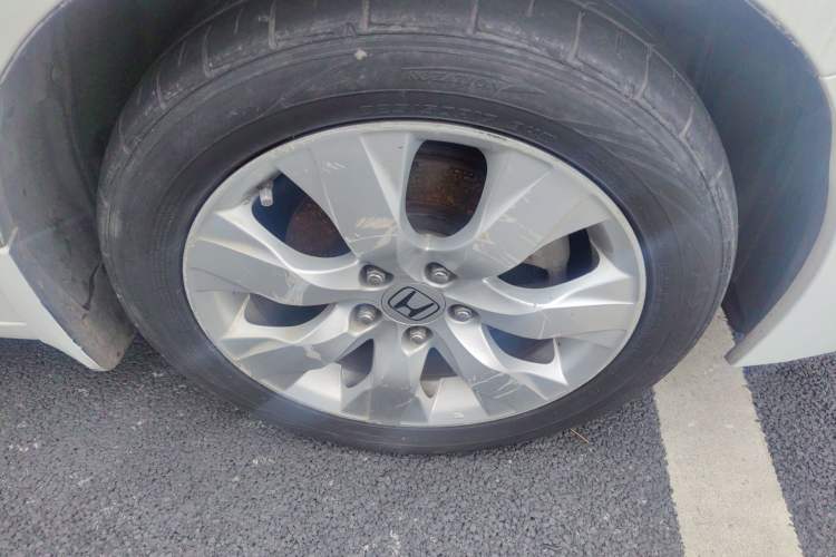 Used Honda Accord 2012 2.4L SE Right Front Wheel Hub