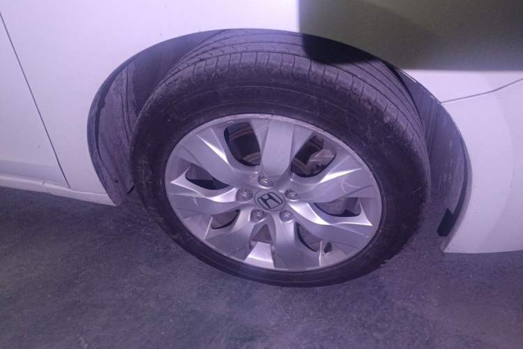 Used Honda Accord 2012 2.4L SE Right Front Wheel Hub