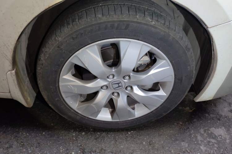 Used Honda Accord 2012 2.4L SE Right Front Wheel Hub