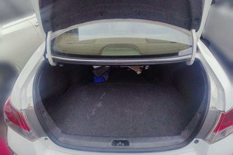 Used Honda Accord 2012 2.4L SE Trunk