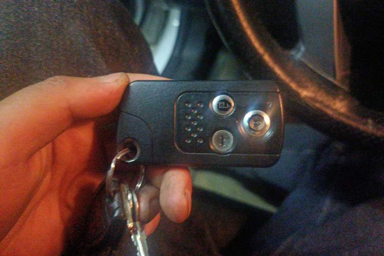 Used Honda Accord 2012 2.4L SE Vehicle Key