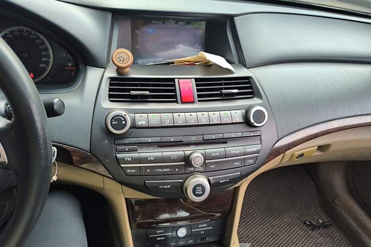 Used Honda Accord 2013 2.0L LX Audio And AC Panel