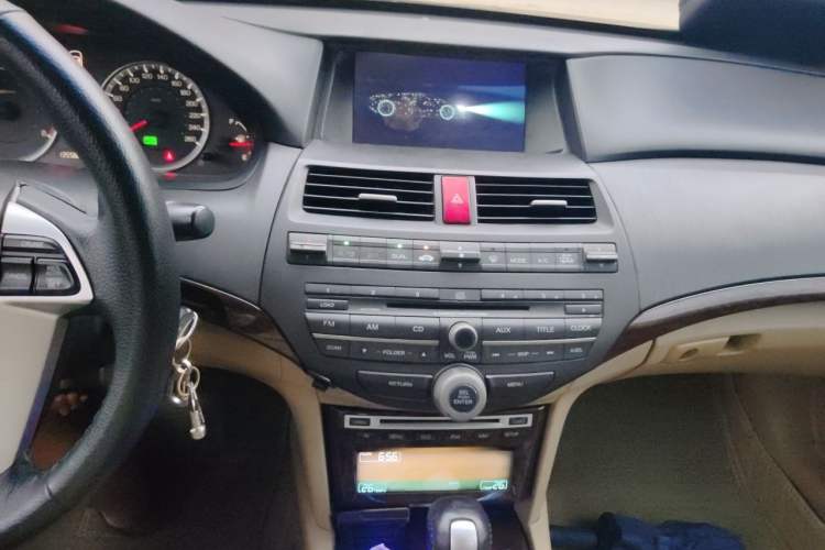Used Honda Accord 2013 2.4L SE Audio And AC Panel