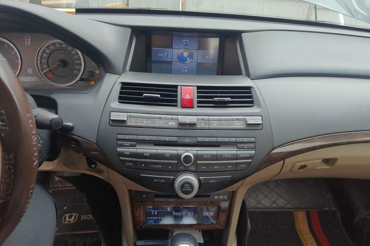 Used Honda Accord 2013 2.4L SE Audio And AC Panel